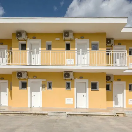 Morfeas זקינטוס טאון